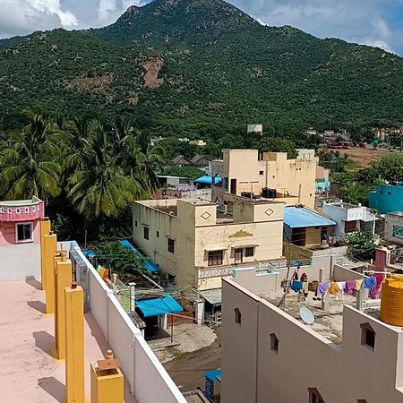 Tiruvannāmalai Sathya Guest House מראה חיצוני תמונה